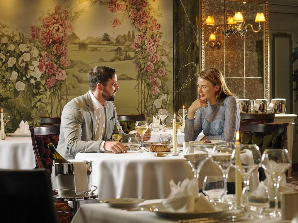 The Rose Hotel Tralee Exterior photo